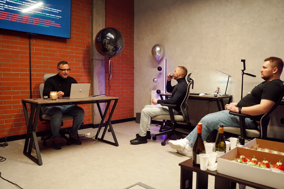 Дмитрий Орлов — наставник школы VibeCoding